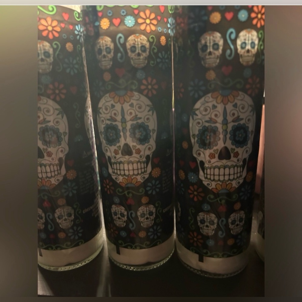 Mexican DAY OF THE DEAD SKULL 4 plates 3 candles punk goth set - Picture 5 of 8